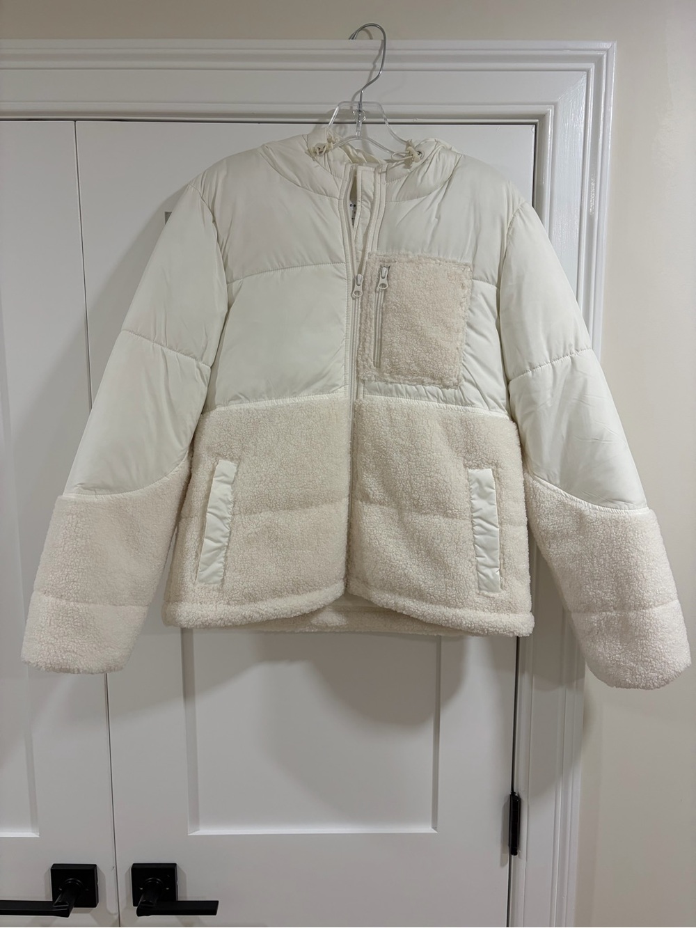 Amazon Essentials Cream Quilted & Sherpa Puffer Jacket